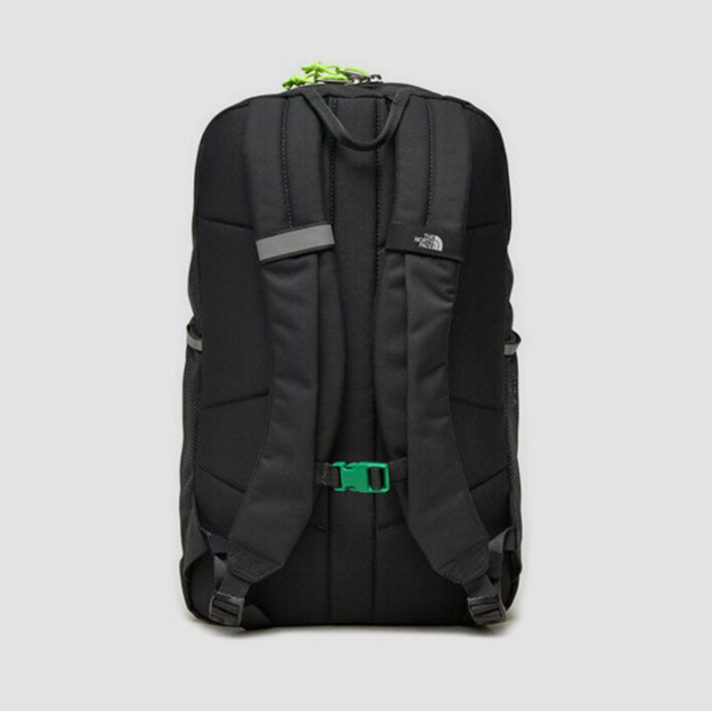 <h2>Mochila Infantil The North Face Jr Court Jester – Cómoda, funcional y sostenible</h2>
<p>La <strong>Jr Court Jester</strong> de <strong>The North Face</strong> es la compañera ideal para la escuela, excursiones o actividades diarias. Su diseño
