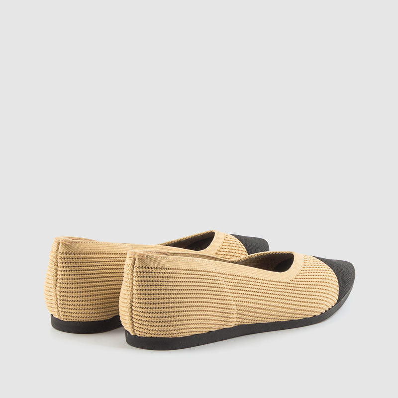 MERCEDITAS PUNTA LICRA CAMEL NEGRO