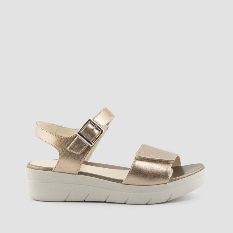 SANDALIA PIEL ORO