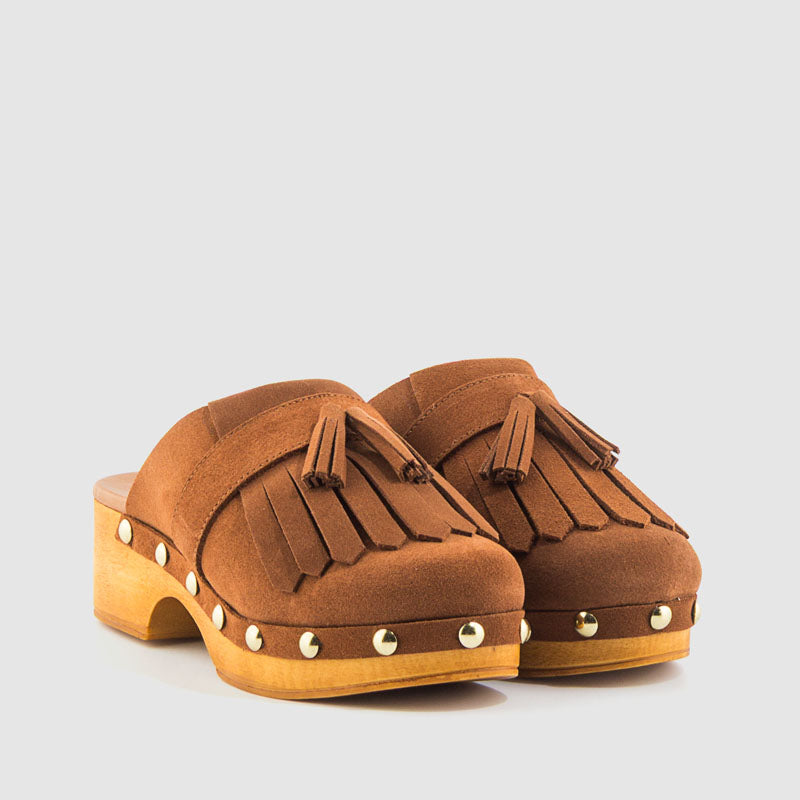 ZUECO FLECO SERRAJE CUERO