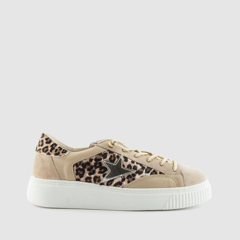 DEPORTIVO PIEL LEOPARDO