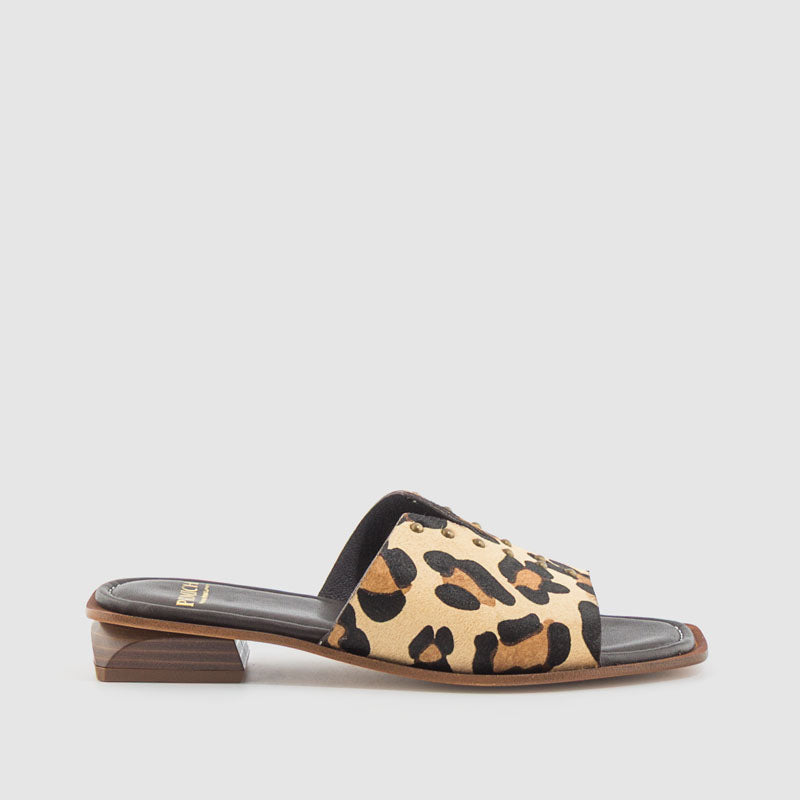 SANDALIA PIEL LEOPARDO