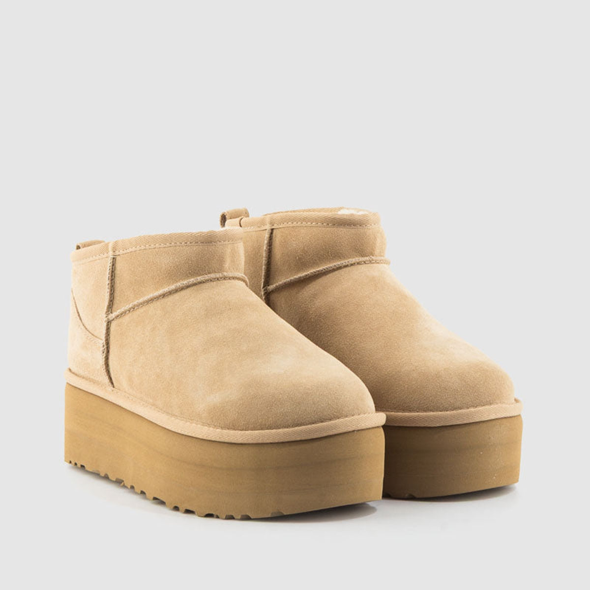 UGG 1135092 SAND-1