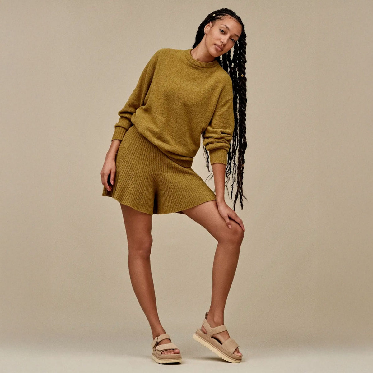 UGG 1167356 SAND-2