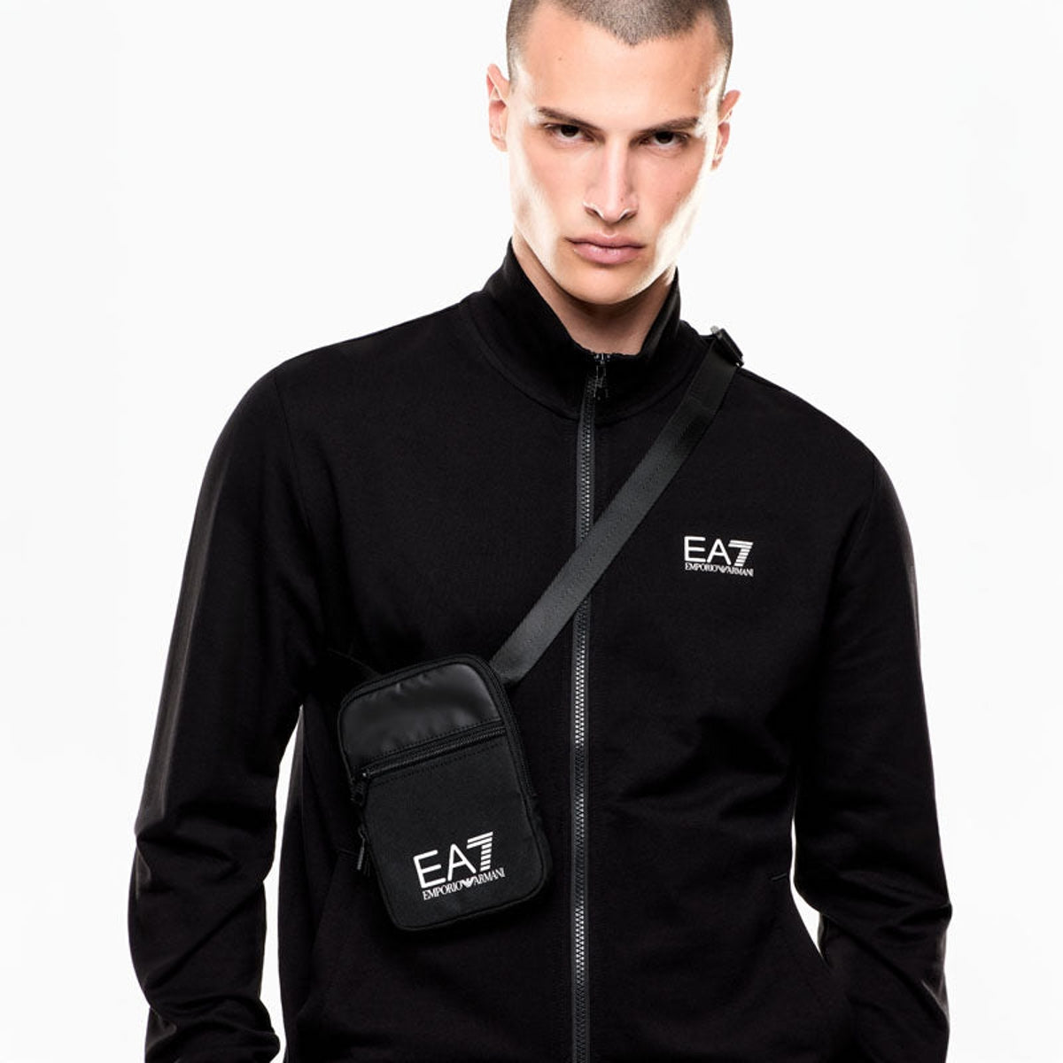 EA7 7X0000391 UC001 BLACK-1
