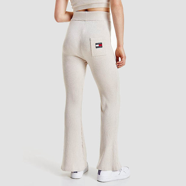 PANTALON ACAMPANADO CON PARCHE DE TOMMY