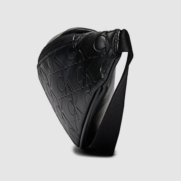 RIÑONERA  CK MUST BLACK