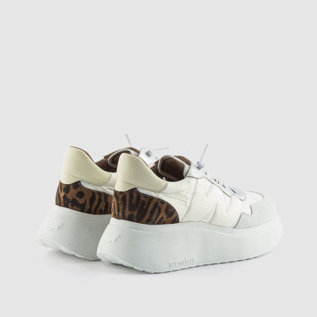 DEPORTIVO PIEL BLANCO LEOPARDO