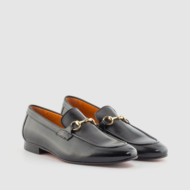 MOCASIN ESTRIBO PIEL NEGRO