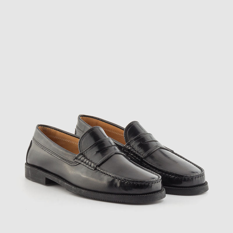 Mocasín vestir piel negra