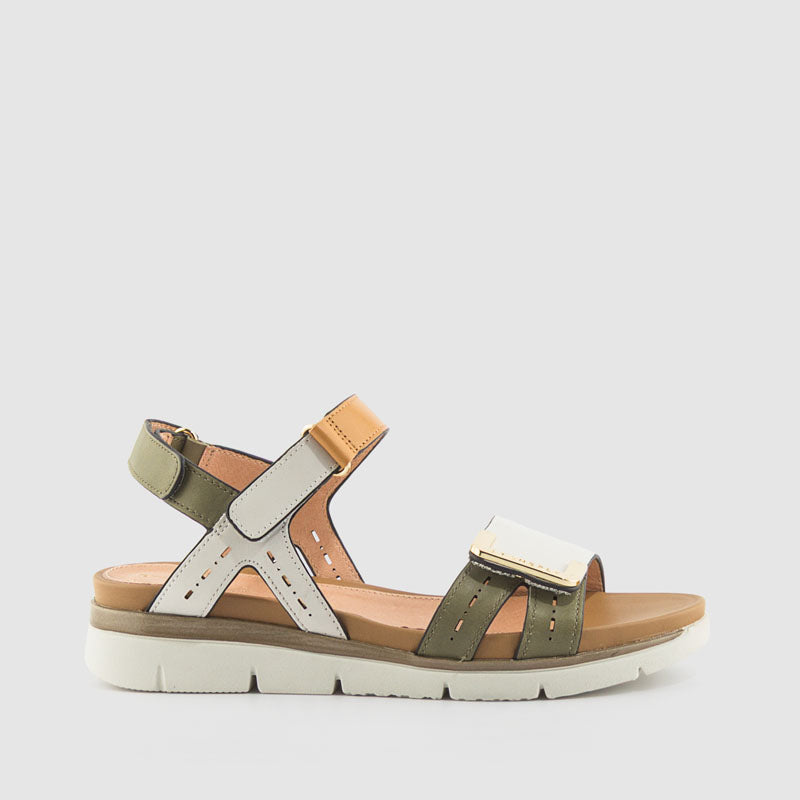 SANDALIA PIEL KAKI BEIG CUERO