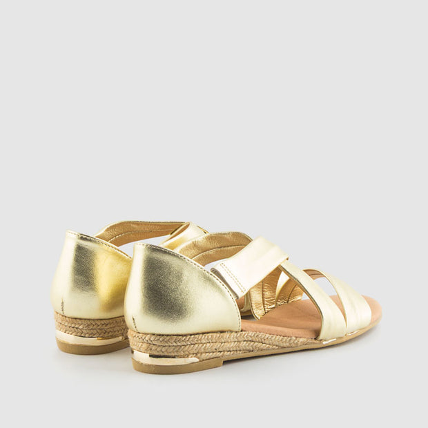 SANDALIA PIEL PLATINO