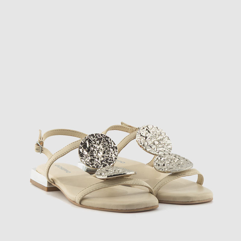 SANDALIA CHAPAS PIEL OFF WHITE