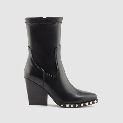 BOTIN TACHAS PISO PIEL NEGRO
