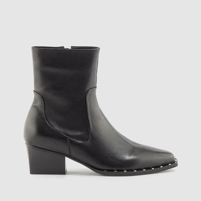 BOTIN TACHAS CERCO PIEL NEGRO