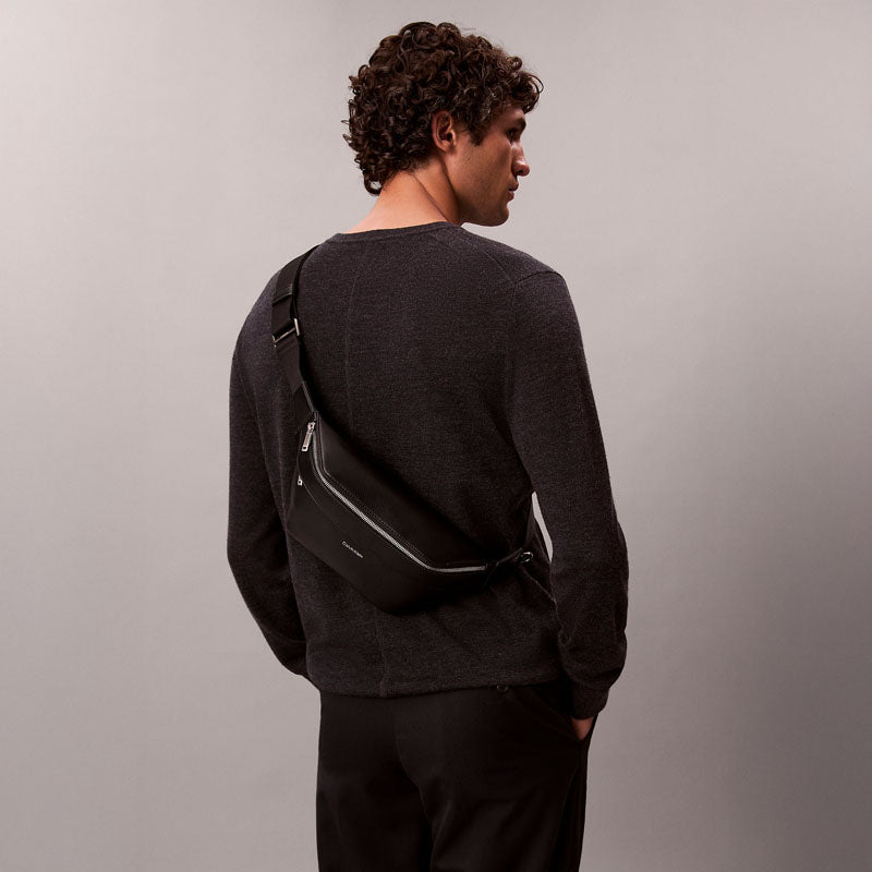 RIÑONERA RAISED BLACK