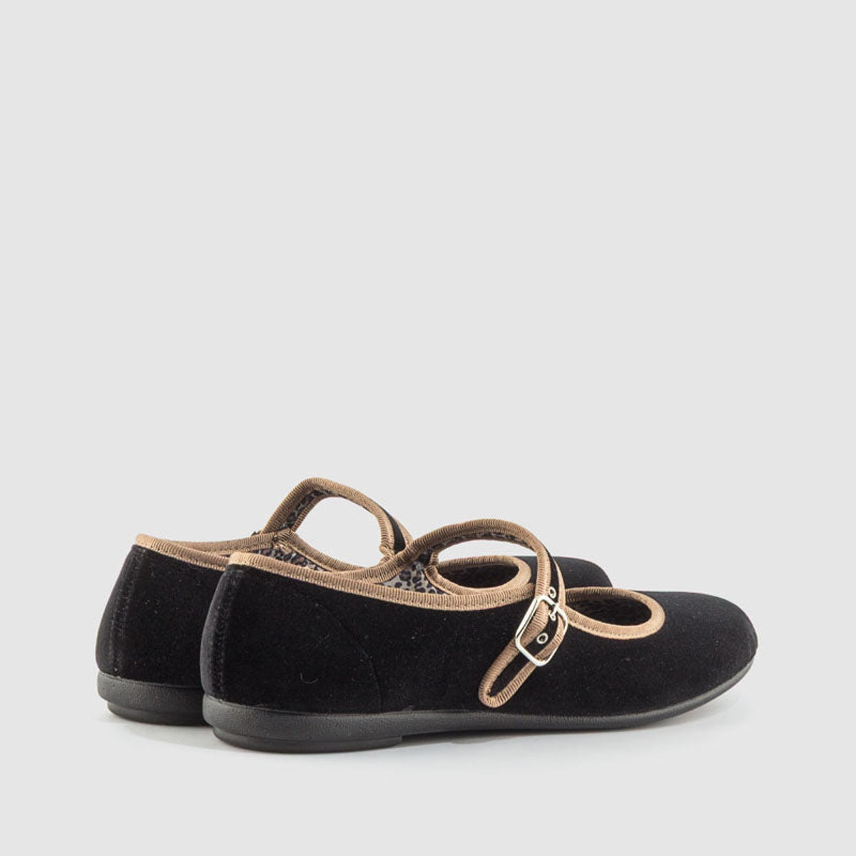 VULL 7402-032 NEGRO-2