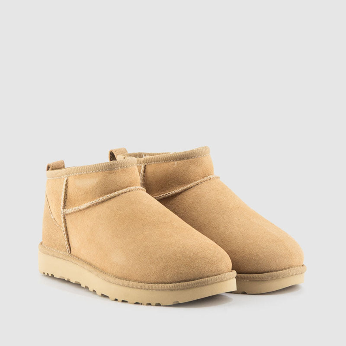 UGG 1116109 SAND-1